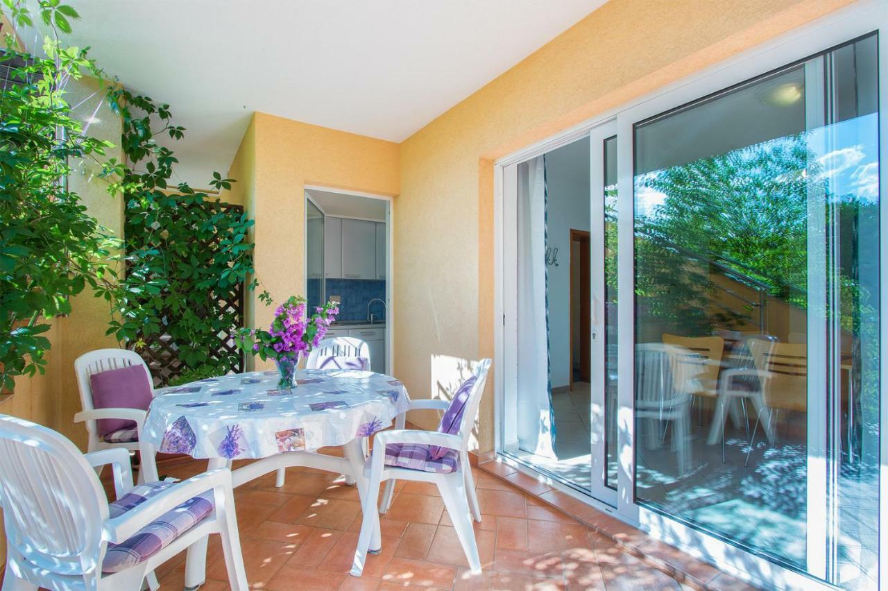 Villa Alexandra 4 Pjescana Uvala Kültér fotó