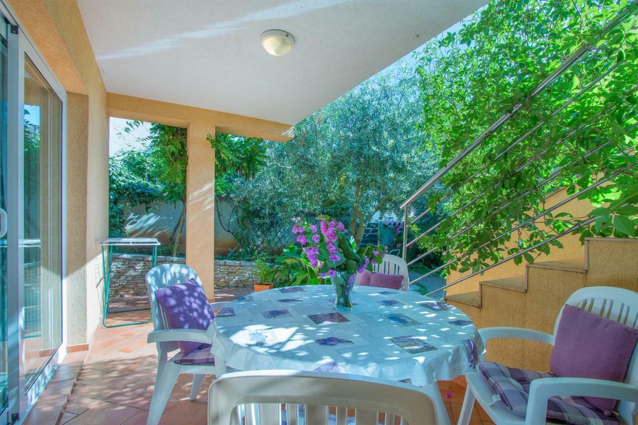 Villa Alexandra 4 Pjescana Uvala Kültér fotó